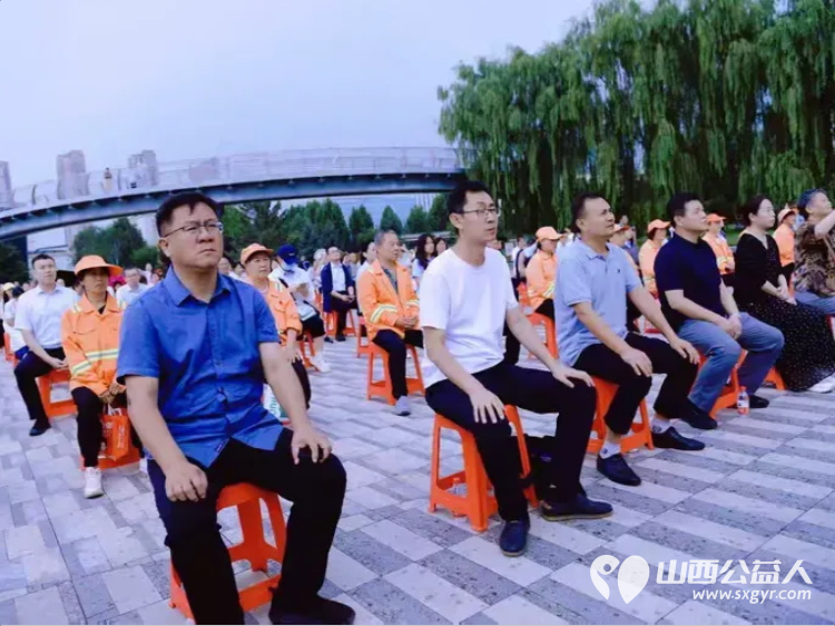 志愿暖民心文艺进基层----潞城区正能量公益协会助力山西省总工会三送三进慰问演出志愿服务传递爱心与温暖以志愿微光汇聚文明暖流 - 第23张 - 山西公益人 志愿暖民心文艺进基层----潞城区正能量公益协会助力山西省总工会三送三进慰问演出志愿服务传递爱心与温暖以志愿微光汇聚文明暖流 - 第23张