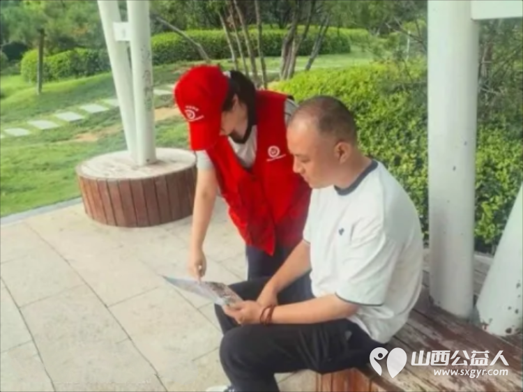 党建引领聚合力志愿服务进社区----临汾市文明交通志愿者协会庆八一文明实践活动开展文明交通劝导交通安全普法宣传垃圾分类志愿服务以实际行动助力文明城市创建 - 第16张 - 山西公益人 党建引领聚合力志愿服务进社区----临汾市文明交通志愿者协会庆八一文明实践活动开展文明交通劝导交通安全普法宣传垃圾分类志愿服务以实际行动助力文明城市创建 - 第16张
