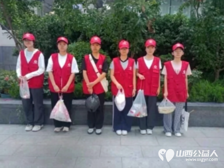 党建引领聚合力志愿服务进社区----临汾市文明交通志愿者协会庆八一文明实践活动开展文明交通劝导交通安全普法宣传垃圾分类志愿服务以实际行动助力文明城市创建 - 第35张 - 山西公益人 党建引领聚合力志愿服务进社区----临汾市文明交通志愿者协会庆八一文明实践活动开展文明交通劝导交通安全普法宣传垃圾分类志愿服务以实际行动助力文明城市创建 - 第35张