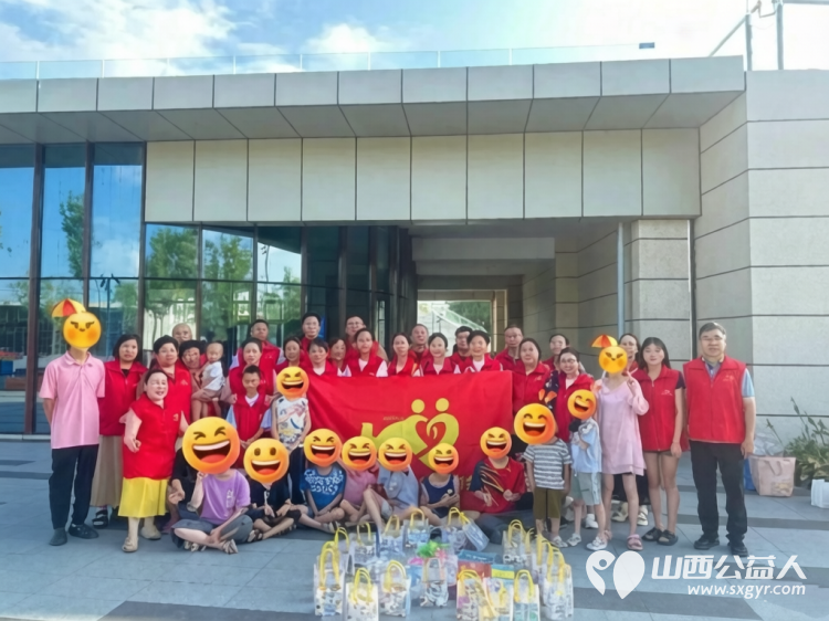 携手童心护生态文明宣传进公园----忻州市爱心公益协会牧马河生态公园志愿服务顺利开展50余名志愿者与福利院儿童结对同行捡拾纸屑塑料瓶烟头等废弃物在劳动实践中体会公益价值 - 第2张 - 山西公益人 携手童心护生态文明宣传进公园----忻州市爱心公益协会牧马河生态公园志愿服务顺利开展50余名志愿者与福利院儿童结对同行捡拾纸屑塑料瓶烟头等废弃物在劳动实践中体会公益价值 - 第2张