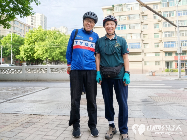 太原骑协老兵志愿者服务队以及太原骑协队友们在国民师范旧址庆祝八一建军节以此赓续红色血脉致敬峥嵘岁月 - 第8张 - 山西公益人 太原骑协老兵志愿者服务队以及太原骑协队友们在国民师范旧址庆祝八一建军节以此赓续红色血脉致敬峥嵘岁月 - 第8张
