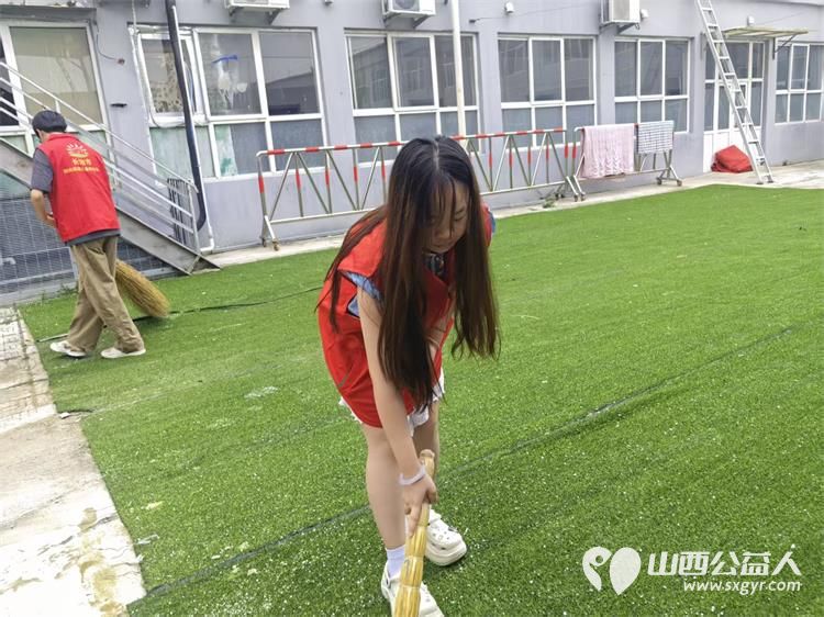 温情暖夕阳志愿护银发----长治市阳光困境儿童帮扶协会走进福乐养老院开展义务理发志愿服务让养老院的老人们真切感受到来自社会公益组织的关爱 - 第18张 - 山西公益人 温情暖夕阳志愿护银发----长治市阳光困境儿童帮扶协会走进福乐养老院开展义务理发志愿服务让养老院的老人们真切感受到来自社会公益组织的关爱 - 第18张