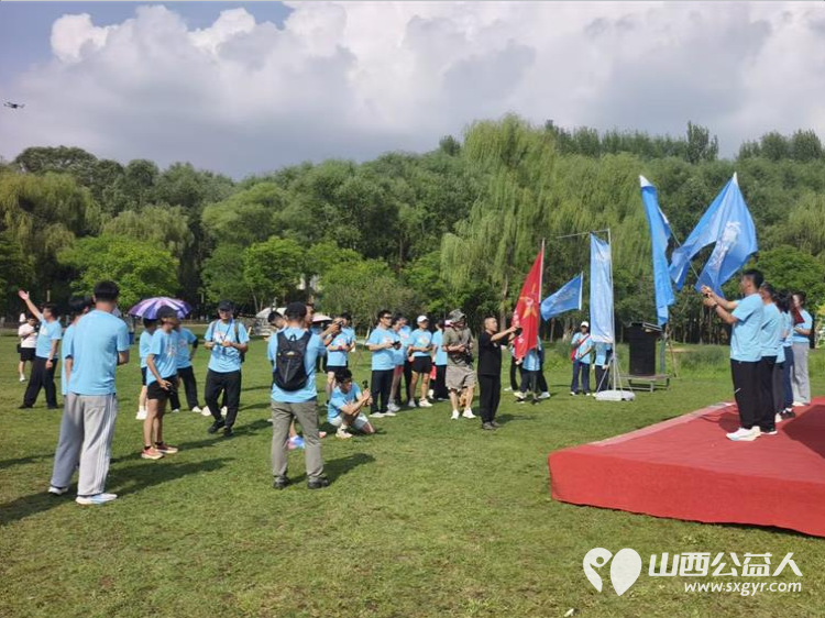 长治市阳光困境儿童帮扶协会参与2026长治市百城万人健心跑徒步活动组织25名成员参与本次徒步活动进一步拉近彼此距离增强团队凝聚力 - 第10张 - 山西公益人 长治市阳光困境儿童帮扶协会参与2026长治市百城万人健心跑徒步活动组织25名成员参与本次徒步活动进一步拉近彼此距离增强团队凝聚力 - 第10张
