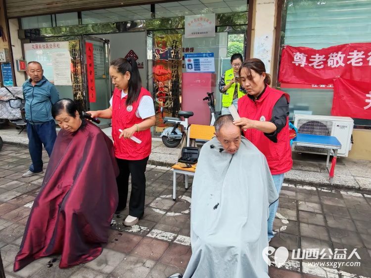 志愿服务进社区健康活动暖人心----2026年8月5日介休市敬老协会走进北坛街道花园街社区为社区所有老人爱心理发义诊等多项贴心服务 - 第18张