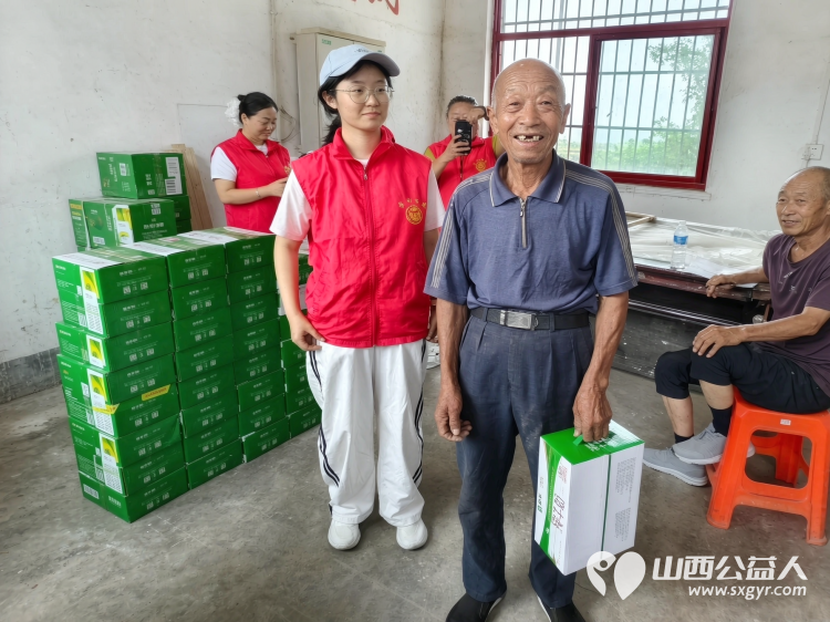 寿阳县卡卡公益志愿者协会携手众享商贸有限公司走出寿阳走进榆次区东赵乡榆三庄村开展2026传递温暖服务邻里共建和谐美好家园活动 - 第28张