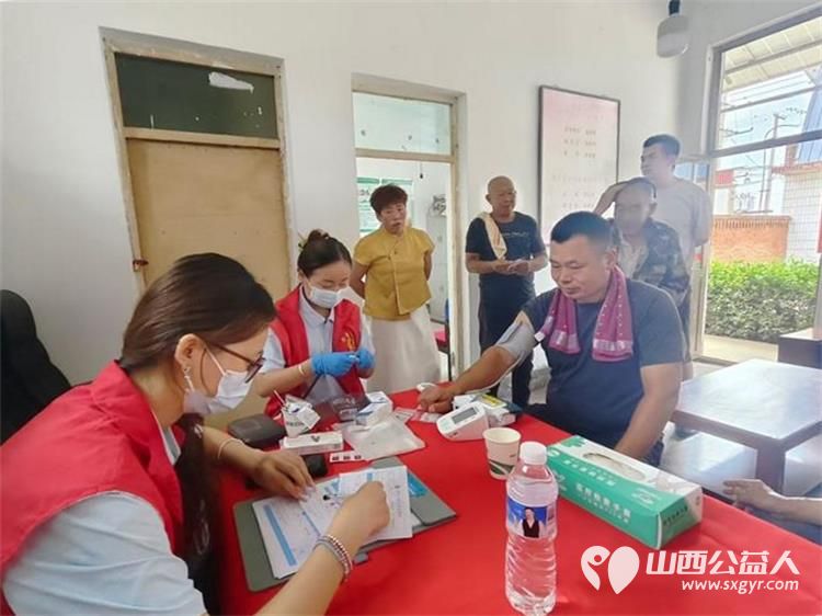 寿阳县卡卡公益志愿者协会携手众享商贸有限公司走出寿阳走进榆次区东赵乡榆三庄村开展2026传递温暖服务邻里共建和谐美好家园活动 - 第8张