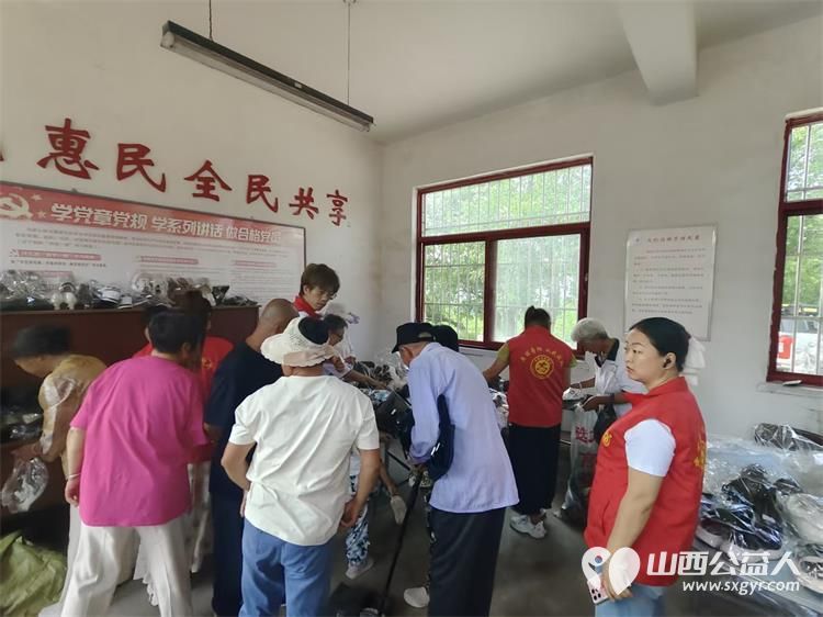 寿阳县卡卡公益志愿者协会携手众享商贸有限公司走出寿阳走进榆次区东赵乡榆三庄村开展2026传递温暖服务邻里共建和谐美好家园活动 - 第12张