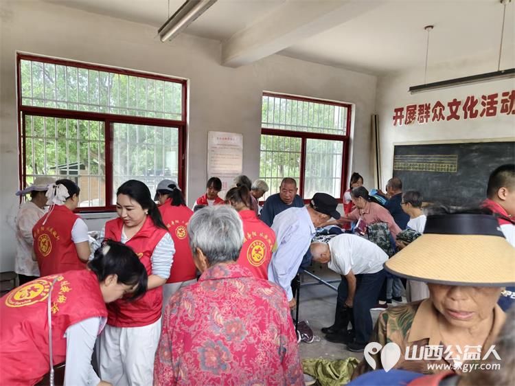 寿阳县卡卡公益志愿者协会携手众享商贸有限公司走出寿阳走进榆次区东赵乡榆三庄村开展2026传递温暖服务邻里共建和谐美好家园活动 - 第13张