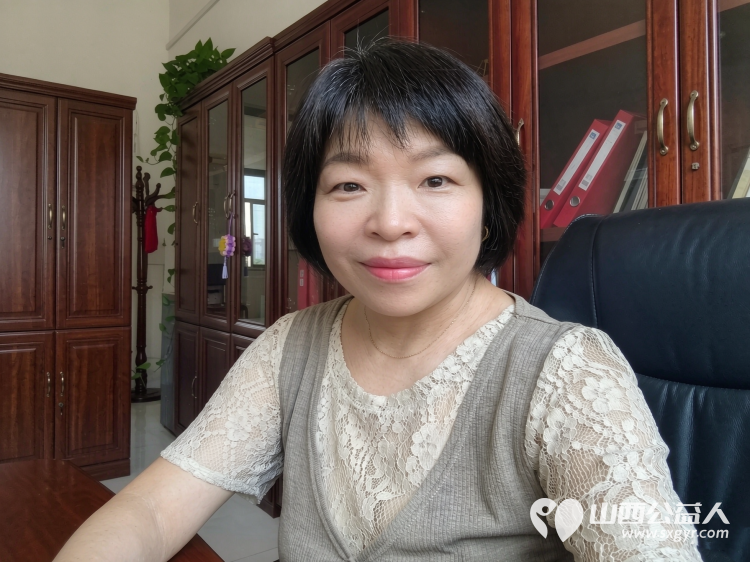 晨光里的问候岁月里的陪伴----中国妇女报记录山西省太原市晋源区第八实验小学校党支部书记校长李雁鸿 - 第15张 - 山西公益人 晨光里的问候岁月里的陪伴----中国妇女报记录山西省太原市晋源区第八实验小学校党支部书记校长李雁鸿 - 第15张