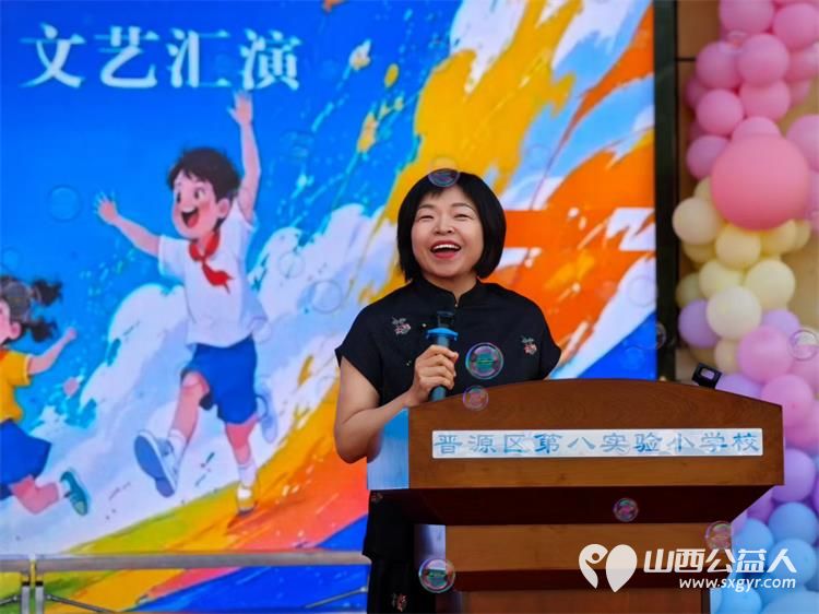 晨光里的问候岁月里的陪伴----中国妇女报记录山西省太原市晋源区第八实验小学校党支部书记校长李雁鸿 - 第5张 - 山西公益人 晨光里的问候岁月里的陪伴----中国妇女报记录山西省太原市晋源区第八实验小学校党支部书记校长李雁鸿 - 第5张