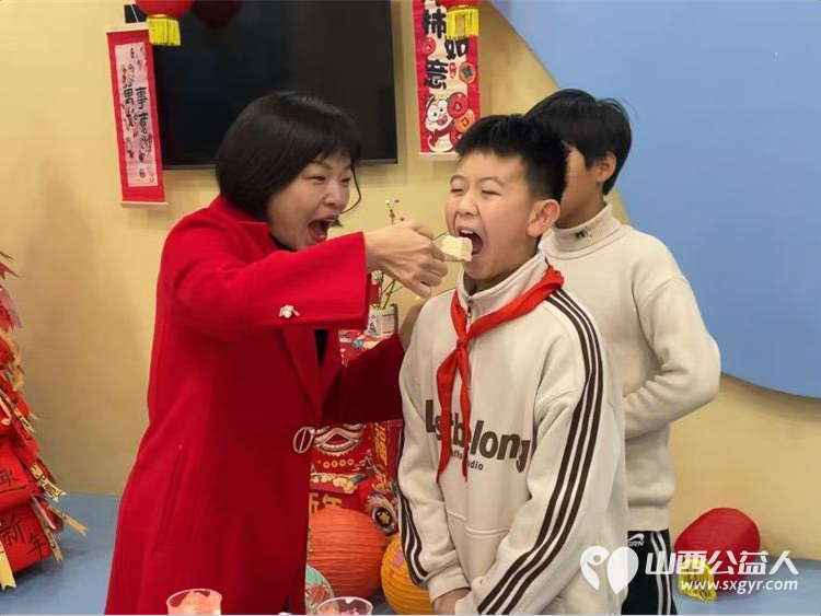 晨光里的问候岁月里的陪伴----中国妇女报记录山西省太原市晋源区第八实验小学校党支部书记校长李雁鸿 - 第19张 - 山西公益人 晨光里的问候岁月里的陪伴----中国妇女报记录山西省太原市晋源区第八实验小学校党支部书记校长李雁鸿 - 第19张