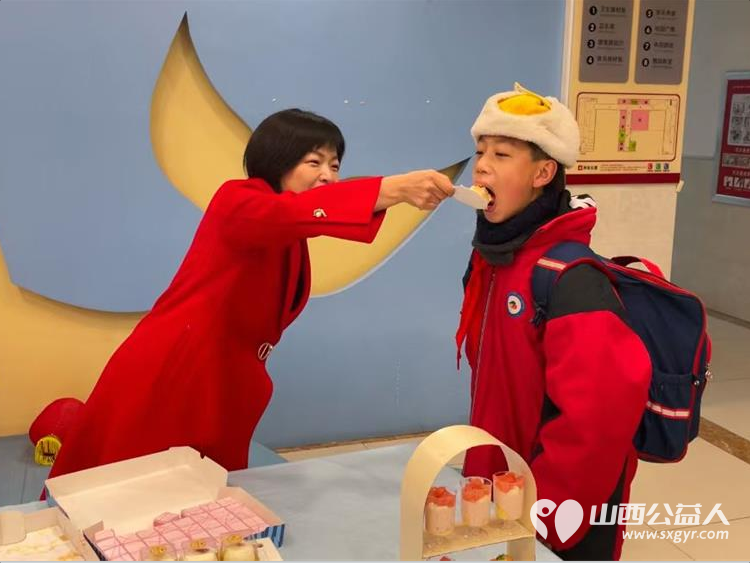 晨光里的问候岁月里的陪伴----中国妇女报记录山西省太原市晋源区第八实验小学校党支部书记校长李雁鸿 - 第20张 - 山西公益人 晨光里的问候岁月里的陪伴----中国妇女报记录山西省太原市晋源区第八实验小学校党支部书记校长李雁鸿 - 第20张