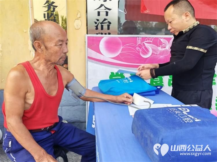 介休市敬老协会孝善行活动2026年8月8日在宋古乡宋安村为老人提供爱心理发体检等服务让温暖萦绕每一位长者身旁 - 第17张 - 山西公益人 介休市敬老协会孝善行活动2026年8月8日在宋古乡宋安村为老人提供爱心理发体检等服务让温暖萦绕每一位长者身旁 - 第17张
