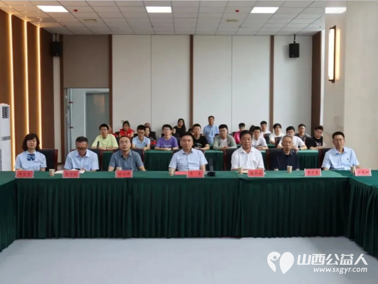 善行暖忻中助学筑芳华----建设银行忻州分行、正大书店、秀容书院山长院爱心人士向忻州一中捐赠助学为校园育人事业注入了温暖力量 - 第2张 - 山西公益人 善行暖忻中助学筑芳华----建设银行忻州分行、正大书店、秀容书院山长院爱心人士向忻州一中捐赠助学为校园育人事业注入了温暖力量 - 第2张