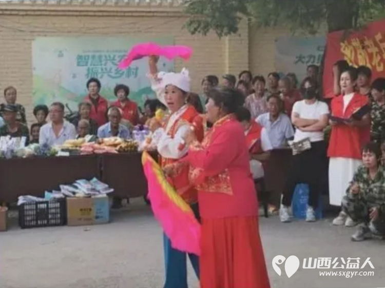 致敬老兵传承红色血脉同心拥军共叙鱼水深情----忻州市爱心公益协会走进南胡村开展拥军慰问文艺演出志愿者依照帮扶名单分装慰问物资送到村内11位重点帮扶对象手中 - 第34张 - 山西公益人 致敬老兵传承红色血脉同心拥军共叙鱼水深情----忻州市爱心公益协会走进南胡村开展拥军慰问文艺演出志愿者依照帮扶名单分装慰问物资送到村内11位重点帮扶对象手中 - 第34张