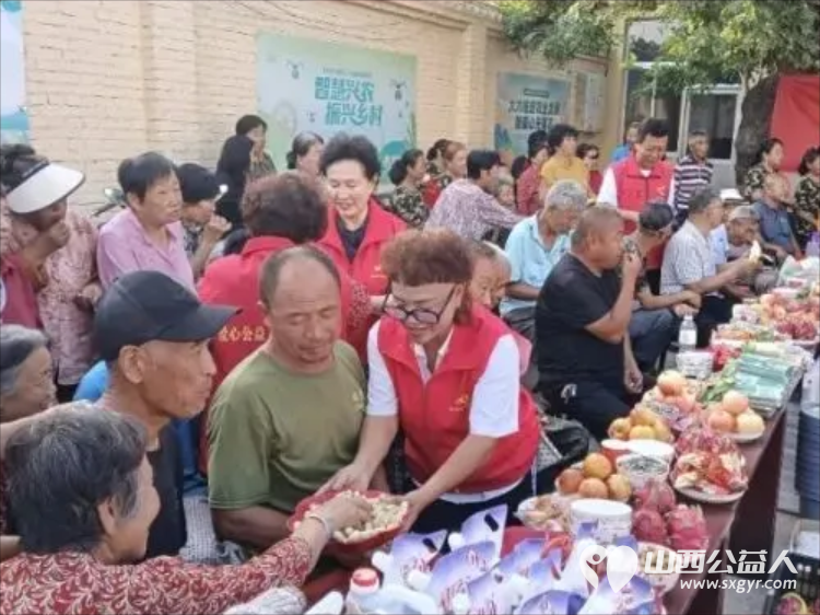 致敬老兵传承红色血脉同心拥军共叙鱼水深情----忻州市爱心公益协会走进南胡村开展拥军慰问文艺演出志愿者依照帮扶名单分装慰问物资送到村内11位重点帮扶对象手中 - 第27张 - 山西公益人 致敬老兵传承红色血脉同心拥军共叙鱼水深情----忻州市爱心公益协会走进南胡村开展拥军慰问文艺演出志愿者依照帮扶名单分装慰问物资送到村内11位重点帮扶对象手中 - 第27张