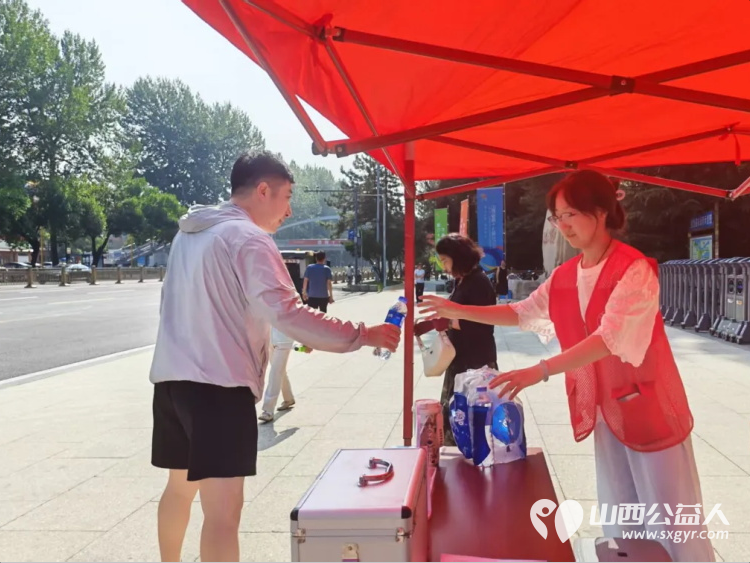 长治市阳光困境儿童帮扶协会志愿者助力省运会组织多名志愿者投身省运会志愿服务保障工作以专业细致暖心的服务为赛事护航 - 第3张