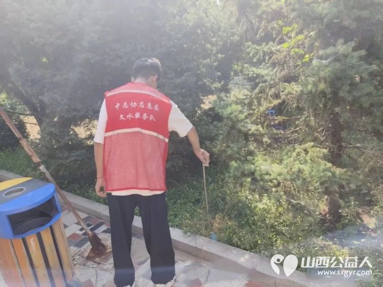 喜迎全国生态日守护文峪河碧水清流----8月14日文水县爱心帮扶志愿者协会开展新时代文明实践护河志愿服务活动以实际行动为家乡河道生态美颜 - 第16张