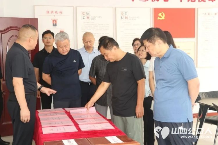 爱心相通托举希望 | 盐湖区无党派人士走进盐湖区志愿者协会为困境儿童带来了牛奶鸡蛋等生活慰问品送去温暖与力量向协会阳光成长项目捐赠爱心善款4300元 - 第8张 - 山西公益人 爱心相通托举希望 | 盐湖区无党派人士走进盐湖区志愿者协会为困境儿童带来了牛奶鸡蛋等生活慰问品送去温暖与力量向协会阳光成长项目捐赠爱心善款4300元 - 第8张