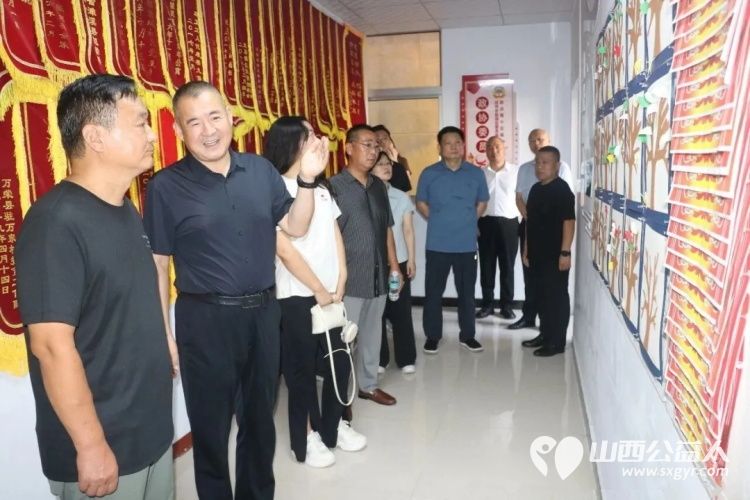 爱心相通托举希望 | 盐湖区无党派人士走进盐湖区志愿者协会为困境儿童带来了牛奶鸡蛋等生活慰问品送去温暖与力量向协会阳光成长项目捐赠爱心善款4300元 - 第5张 - 山西公益人 爱心相通托举希望 | 盐湖区无党派人士走进盐湖区志愿者协会为困境儿童带来了牛奶鸡蛋等生活慰问品送去温暖与力量向协会阳光成长项目捐赠爱心善款4300元 - 第5张