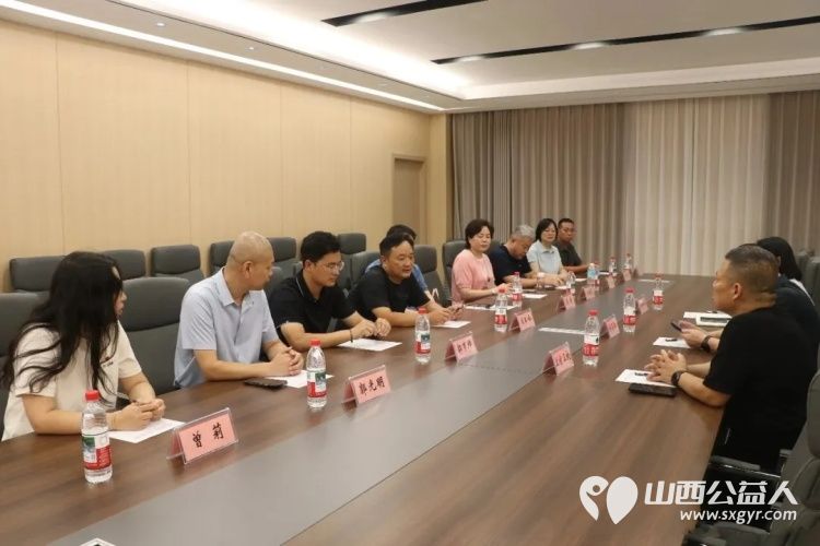 爱心相通托举希望 | 盐湖区无党派人士走进盐湖区志愿者协会为困境儿童带来了牛奶鸡蛋等生活慰问品送去温暖与力量向协会阳光成长项目捐赠爱心善款4300元 - 第2张 - 山西公益人 爱心相通托举希望 | 盐湖区无党派人士走进盐湖区志愿者协会为困境儿童带来了牛奶鸡蛋等生活慰问品送去温暖与力量向协会阳光成长项目捐赠爱心善款4300元 - 第2张