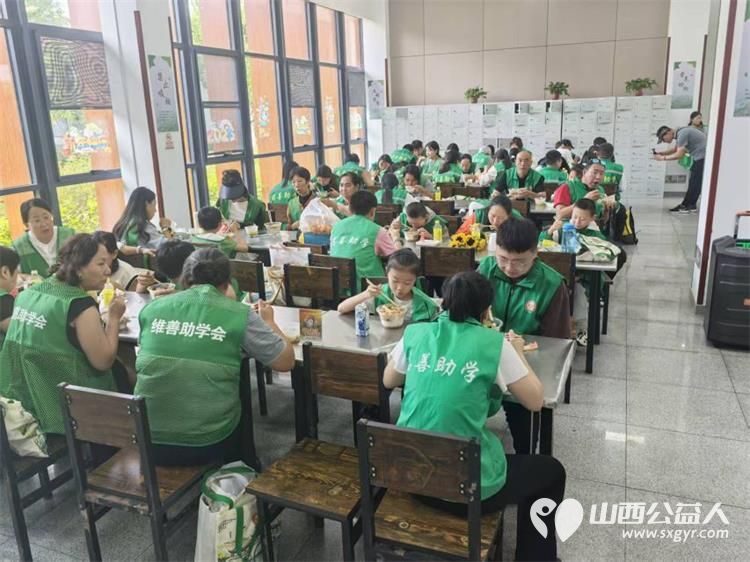 十年逐光筑善路研学赋能向未来----长治市维善助学会十周年盛典圆满落幕表彰爱心企业爱心人士优秀志愿者致敬暖心助力与无私支持让点滴善意跨越山海生生不息 - 第23张