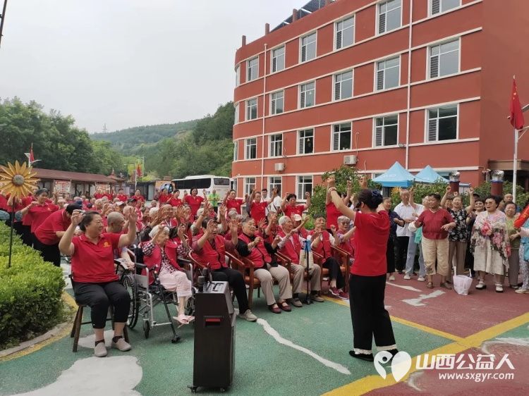 南京圣诺生物有限公司走进太原市杏花岭区比家美慈爱养护院慰问比家美长者为老人们送上了精心准备的生活物资更传递了对比家美长者们的深切关怀 - 第7张 - 山西公益人 南京圣诺生物有限公司走进太原市杏花岭区比家美慈爱养护院慰问比家美长者为老人们送上了精心准备的生活物资更传递了对比家美长者们的深切关怀 - 第7张