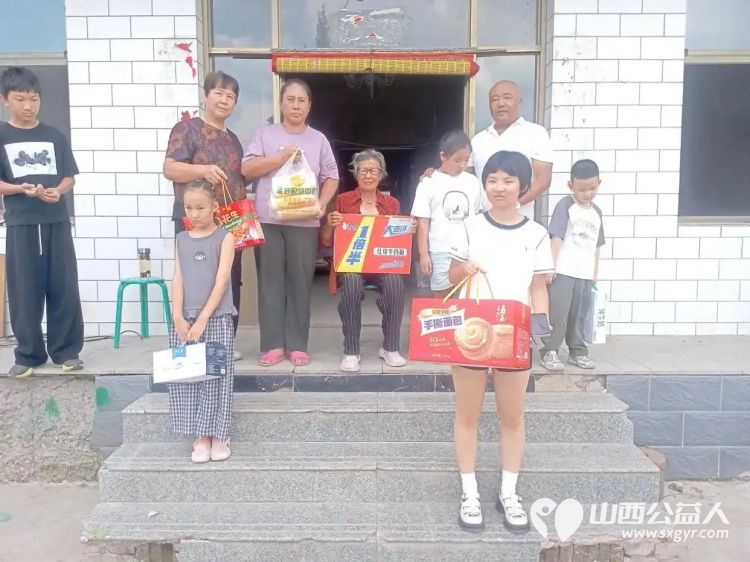 太原市阳光益佳信息服务有限公司在太谷县孤儿院隆重开展“学习雷锋阳光精神·让爱回家在行动”主题公益慰问活动 - 第5张