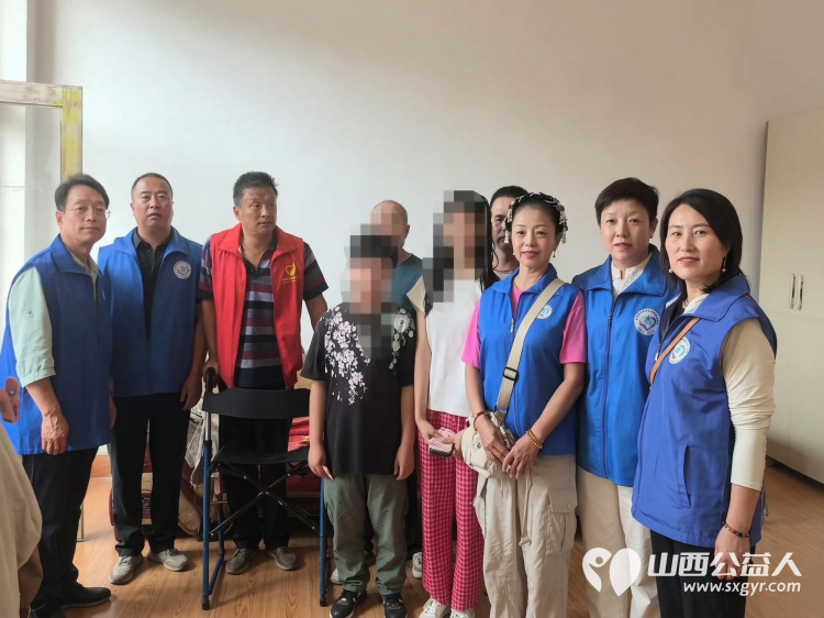 长治市小雨点公益思源组开展爱心助学活动向长治市屯留区积石村困难学子捐赠4000元助学资金帮助学子缓解求学路上的经济压力 - 第1张