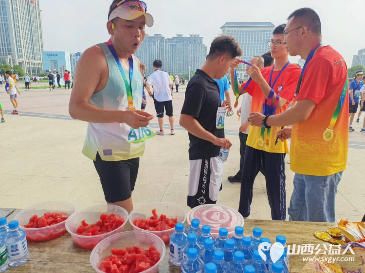 湖岸同心铺跑道欢乐乘风同赴约----2026年太原市全民健身日清徐东湖欢乐跑这里有一群血肉相连的爱心奉献团队是太原市全民健身事业向前迈进的扎实一步 - 第20张
