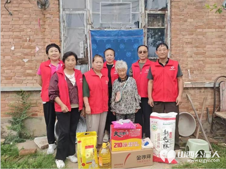 盛夏传温情公益暖人心----长治圆梦公益志愿者团队奔赴沁县徐村、东仁村开展困难家庭走访慰问公益行动为8户困境群众送去生活物资与暖心陪伴 - 第5张 - 山西公益人 盛夏传温情公益暖人心----长治圆梦公益志愿者团队奔赴沁县徐村、东仁村开展困难家庭走访慰问公益行动为8户困境群众送去生活物资与暖心陪伴 - 第5张
