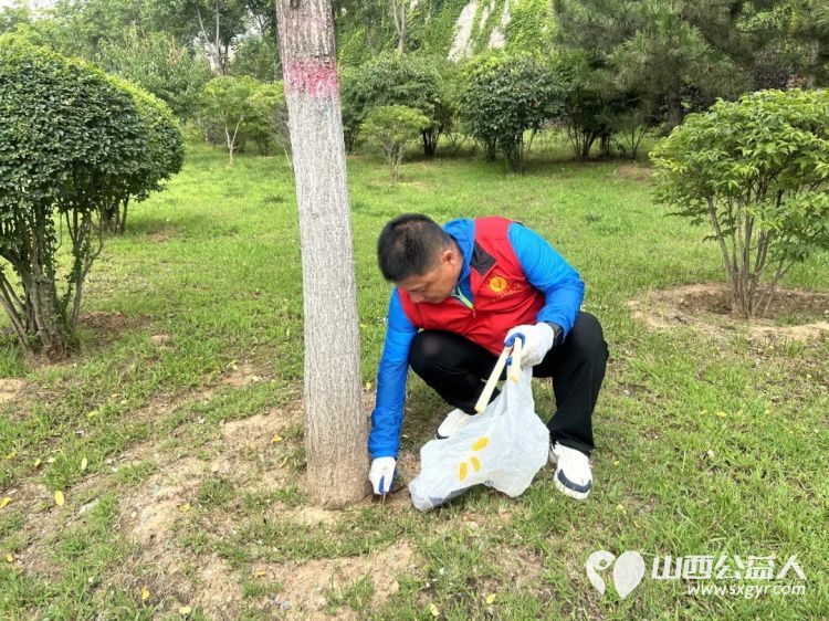 保护母亲河全省联动巡河护河系列活动再启动----阳泉市河长办联合阳泉市义工联合会在五渡湿地公园开展 十年守护幸福晋享 净滩行动市义工联义工民间巡河员共计50余人参加了活动 - 第5张 - 山西公益人 保护母亲河全省联动巡河护河系列活动再启动----阳泉市河长办联合阳泉市义工联合会在五渡湿地公园开展 十年守护幸福晋享 净滩行动市义工联义工民间巡河员共计50余人参加了活动 - 第5张