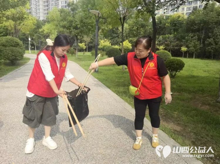 保护母亲河全省联动巡河护河系列活动再启动----阳泉市河长办联合阳泉市义工联合会在五渡湿地公园开展 十年守护幸福晋享 净滩行动市义工联义工民间巡河员共计50余人参加了活动 - 第6张 - 山西公益人 保护母亲河全省联动巡河护河系列活动再启动----阳泉市河长办联合阳泉市义工联合会在五渡湿地公园开展 十年守护幸福晋享 净滩行动市义工联义工民间巡河员共计50余人参加了活动 - 第6张