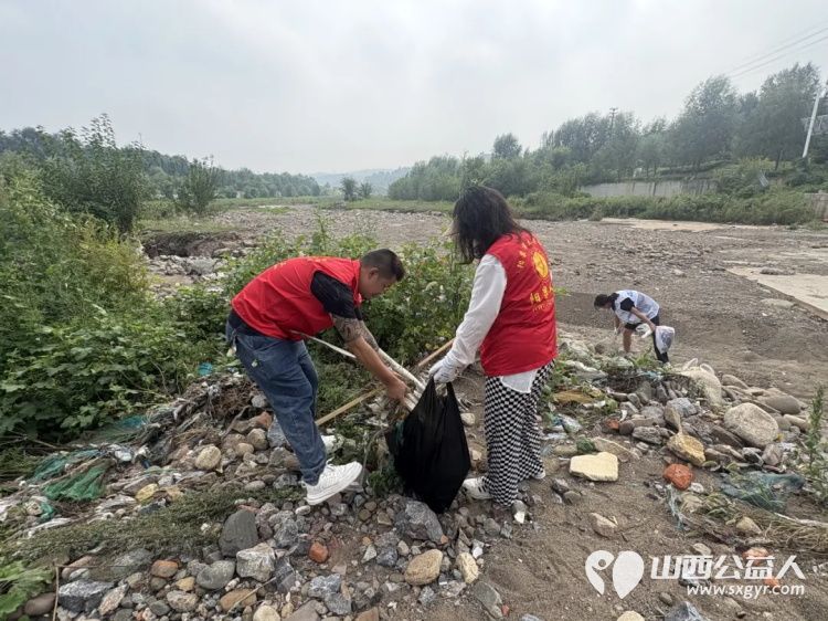 保护母亲河全省联动巡河护河系列活动再启动----阳泉市河长办联合阳泉市义工联合会在五渡湿地公园开展 十年守护幸福晋享 净滩行动市义工联义工民间巡河员共计50余人参加了活动 - 第11张 - 山西公益人 保护母亲河全省联动巡河护河系列活动再启动----阳泉市河长办联合阳泉市义工联合会在五渡湿地公园开展 十年守护幸福晋享 净滩行动市义工联义工民间巡河员共计50余人参加了活动 - 第11张