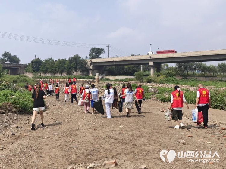 保护母亲河全省联动巡河护河系列活动再启动----阳泉市河长办联合阳泉市义工联合会在五渡湿地公园开展 十年守护幸福晋享 净滩行动市义工联义工民间巡河员共计50余人参加了活动 - 第27张 - 山西公益人 保护母亲河全省联动巡河护河系列活动再启动----阳泉市河长办联合阳泉市义工联合会在五渡湿地公园开展 十年守护幸福晋享 净滩行动市义工联义工民间巡河员共计50余人参加了活动 - 第27张