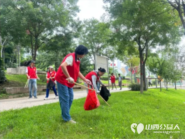 保护母亲河全省联动巡河护河系列活动再启动----阳泉市河长办联合阳泉市义工联合会在五渡湿地公园开展 十年守护幸福晋享 净滩行动市义工联义工民间巡河员共计50余人参加了活动 - 第7张 - 山西公益人 保护母亲河全省联动巡河护河系列活动再启动----阳泉市河长办联合阳泉市义工联合会在五渡湿地公园开展 十年守护幸福晋享 净滩行动市义工联义工民间巡河员共计50余人参加了活动 - 第7张