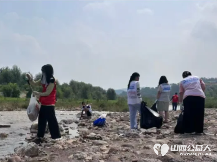 保护母亲河全省联动巡河护河系列活动再启动----阳泉市河长办联合阳泉市义工联合会在五渡湿地公园开展 十年守护幸福晋享 净滩行动市义工联义工民间巡河员共计50余人参加了活动 - 第24张 - 山西公益人 保护母亲河全省联动巡河护河系列活动再启动----阳泉市河长办联合阳泉市义工联合会在五渡湿地公园开展 十年守护幸福晋享 净滩行动市义工联义工民间巡河员共计50余人参加了活动 - 第24张