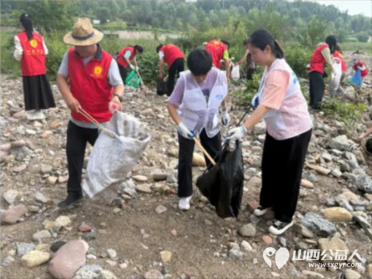 保护母亲河全省联动巡河护河系列活动再启动----阳泉市河长办联合阳泉市义工联合会在五渡湿地公园开展 十年守护幸福晋享 净滩行动市义工联义工民间巡河员共计50余人参加了活动 - 第22张 - 山西公益人 保护母亲河全省联动巡河护河系列活动再启动----阳泉市河长办联合阳泉市义工联合会在五渡湿地公园开展 十年守护幸福晋享 净滩行动市义工联义工民间巡河员共计50余人参加了活动 - 第22张