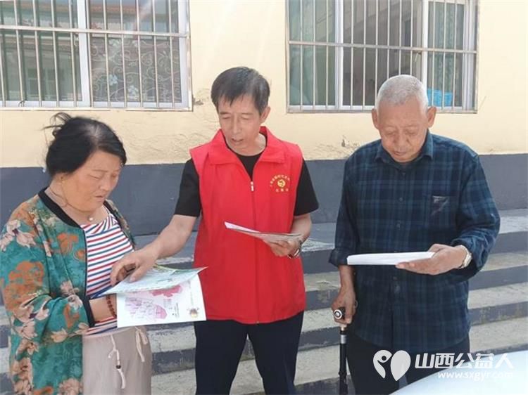 情暖南河服务便民----上党区义工协会走进西火镇南河村开展志愿服务活动向南河村居民提供民政政策宣传免费义诊和理发服务将志愿服务工作延伸到居民门口 - 第30张