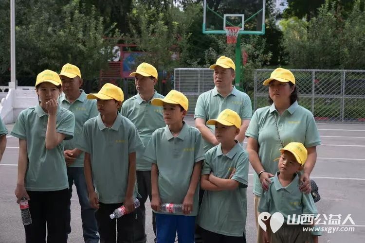 太原市老黄视界爱心公益群为岚县贫困学子赴太原开展研学活动这是第四季我们组织孩子们走进消防特警支队近距离学习应急避险安全防护知识走进太原植物园感受自然生机拓宽眼界见识让研学之旅收获满满 - 第7张 - 山西公益人 太原市老黄视界爱心公益群为岚县贫困学子赴太原开展研学活动这是第四季我们组织孩子们走进消防特警支队近距离学习应急避险安全防护知识走进太原植物园感受自然生机拓宽眼界见识让研学之旅收获满满 - 第7张