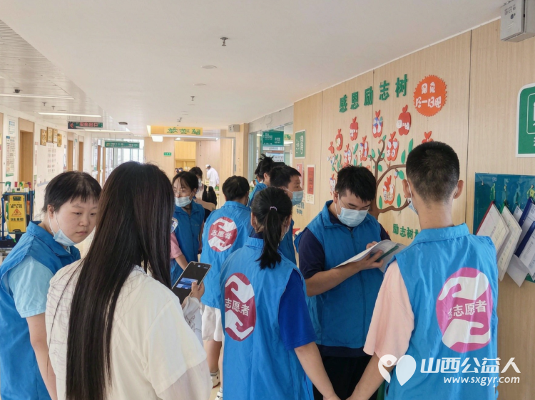 让爱行走一次特别的医院开放日----朔州市大医院组织朔州市慧恩尚德乐机构的残障儿童参观访问朔州市大医院医生志愿者告诉他们疾病是可以改善的康复是有希望的 - 第10张