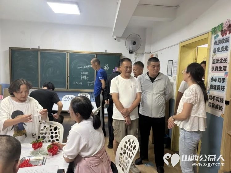 爱心赴约温暖同行|太原市衢州商会走进太原市安健儿公益服务中心公益帮扶活动圆满举行商会团队将筹备好的爱心物资正式交付至安健儿公益服务中心为特殊儿童的日常学习与生活增添保障 - 第17张 - 山西公益人 爱心赴约温暖同行|太原市衢州商会走进太原市安健儿公益服务中心公益帮扶活动圆满举行商会团队将筹备好的爱心物资正式交付至安健儿公益服务中心为特殊儿童的日常学习与生活增添保障 - 第17张