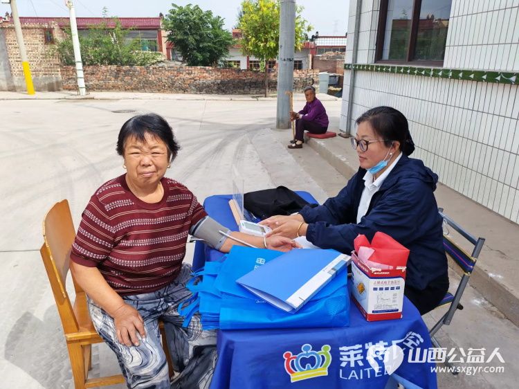 介休市敬老协会孝善行之敬老爱老助老活动2026年8月29日走进义安镇礼世村为老人提供爱心理发体检等服务用贴心志愿服务传递敬老爱老的温暖力量 - 第16张 - 山西公益人 介休市敬老协会孝善行之敬老爱老助老活动2026年8月29日走进义安镇礼世村为老人提供爱心理发体检等服务用贴心志愿服务传递敬老爱老的温暖力量 - 第16张