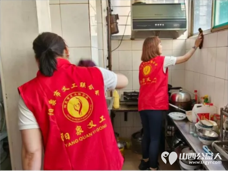 2026年8月阳泉市义工联合会组织义工开展幸福家园敬老服务28名义工对各社区的12位服务对象提供了志愿服务服务总时长达115小时用我们的真心陪伴守护老人的夕阳幸福时光 - 第2张