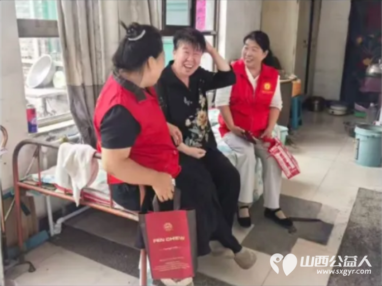 2026年8月阳泉市义工联合会组织义工开展幸福家园敬老服务28名义工对各社区的12位服务对象提供了志愿服务服务总时长达115小时用我们的真心陪伴守护老人的夕阳幸福时光 - 第31张