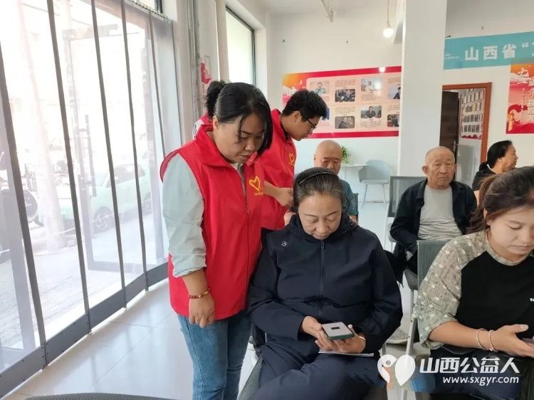 家门口的肠道健康公益活动我们来啦----吕梁市离石区青年志愿者协会“顶梁柱肠道健康计划”公益专场活动顺利走进凤山街道梧桐社区助力社区健康公益建设 - 第9张 - 山西公益人 家门口的肠道健康公益活动我们来啦----吕梁市离石区青年志愿者协会“顶梁柱肠道健康计划”公益专场活动顺利走进凤山街道梧桐社区助力社区健康公益建设 - 第9张