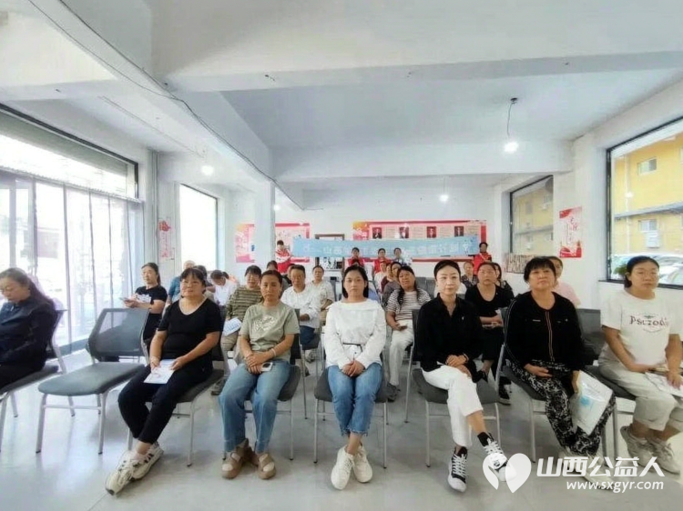 家门口的肠道健康公益活动我们来啦----吕梁市离石区青年志愿者协会“顶梁柱肠道健康计划”公益专场活动顺利走进凤山街道梧桐社区助力社区健康公益建设 - 第2张 - 山西公益人 家门口的肠道健康公益活动我们来啦----吕梁市离石区青年志愿者协会“顶梁柱肠道健康计划”公益专场活动顺利走进凤山街道梧桐社区助力社区健康公益建设 - 第2张
