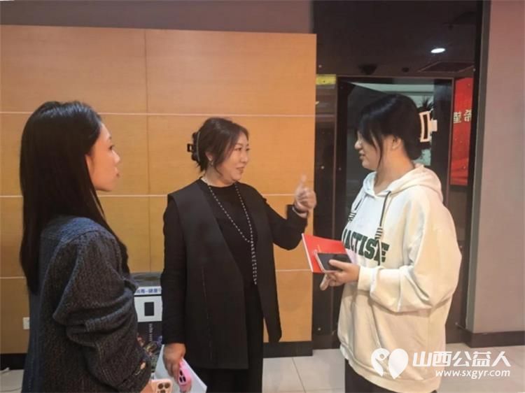 阳泉市义工联合会举行2026年彩虹助学助学金发放仪式义工联捐赠的6万元善款凝聚着义工的点滴爱心向每一位捐款人致敬受助学生做励志发言向资助人表达了真诚的谢意并立志回馈社会传递爱心 - 第23张