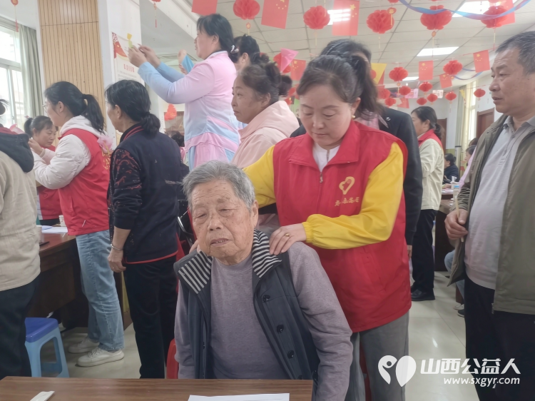 寿阳县卡卡公益携手山西鼎盛源煤层气开发有限公司、山西阿勇非遗文化艺术中心、众享商贸有限公司走进寿川敬老院开展爱心慰问活动为院内老人送去米面油纯牛奶等生活物资 - 第35张