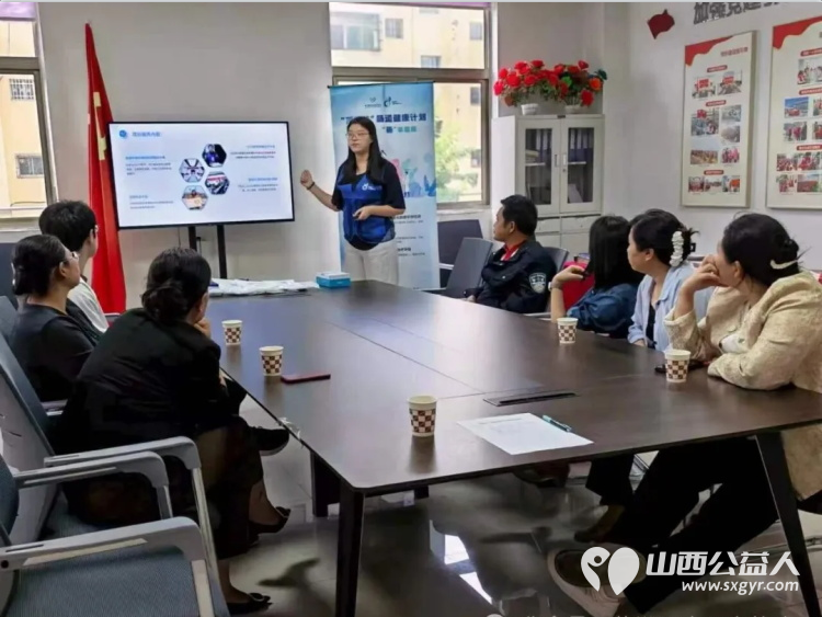 守护顶梁柱撑起健康伞 | 盐湖区志愿者协会把肠癌早筛采样包送到志愿者身边开展肠道健康公益科普暨免费早筛服务活动将健康送到更多群众身边 - 第1张